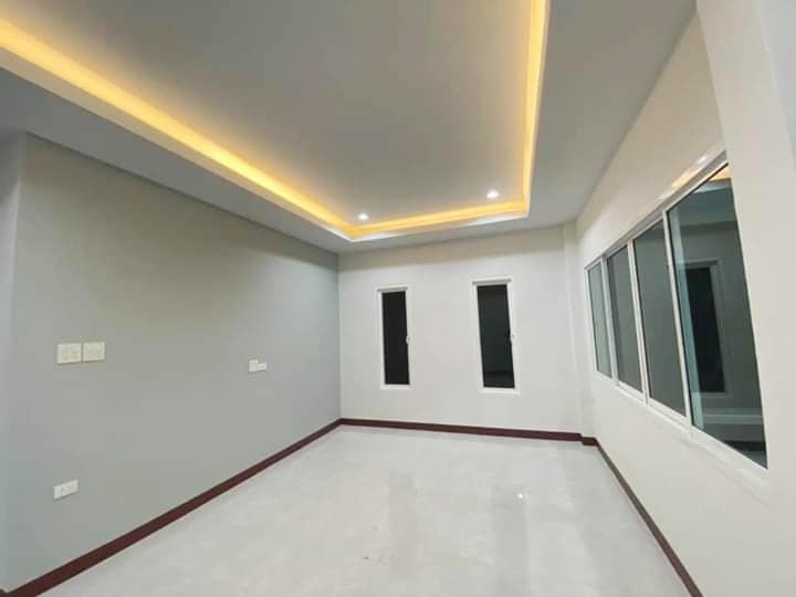 บ้านโมเดิร์น ราคา 840,000 บาท รับสร้างบ้าน by ทีมงานหวานเจี๊ยบโคราช