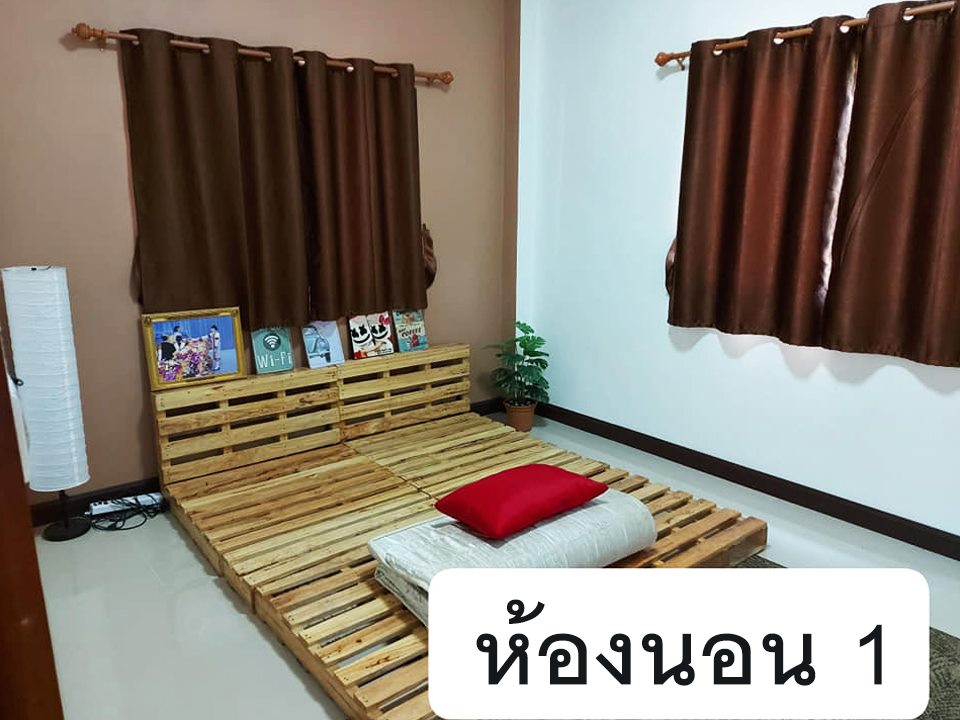 บ้านสไตล์โมเดิร์น 5 ห้องนอน 2 ห้องน้ำ ฯลฯ สวยน่าอยู่  และไอเดียการจัดของในบ้าน