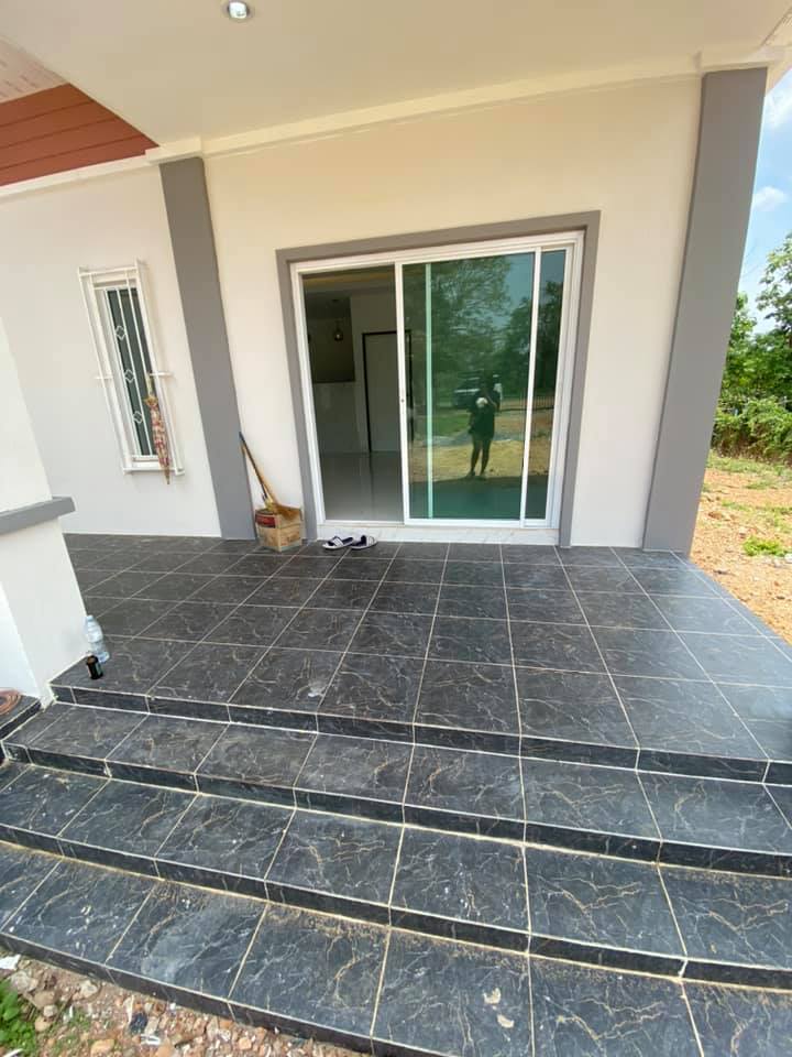 บ้านโมเดิร์น 3 ห้องนอน ราคาแค่ 5.5 แสนบาท คุ้มและสวยมาก