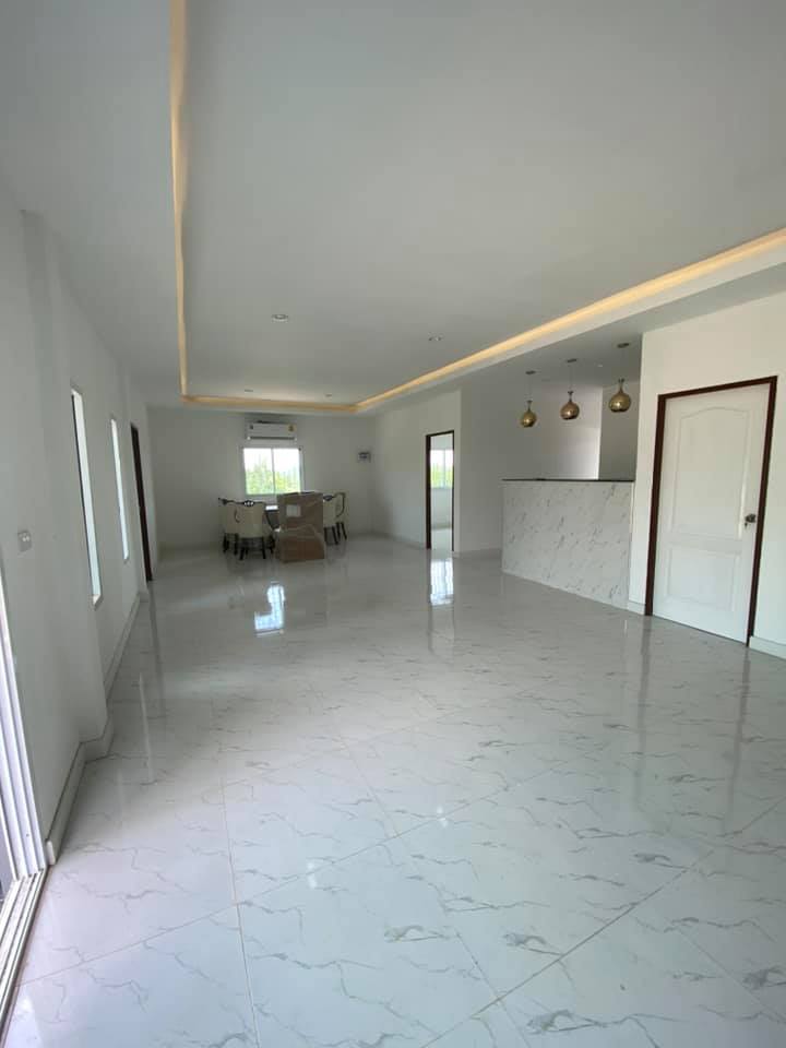 บ้านโมเดิร์น 3 ห้องนอน ราคาแค่ 5.5 แสนบาท คุ้มและสวยมาก