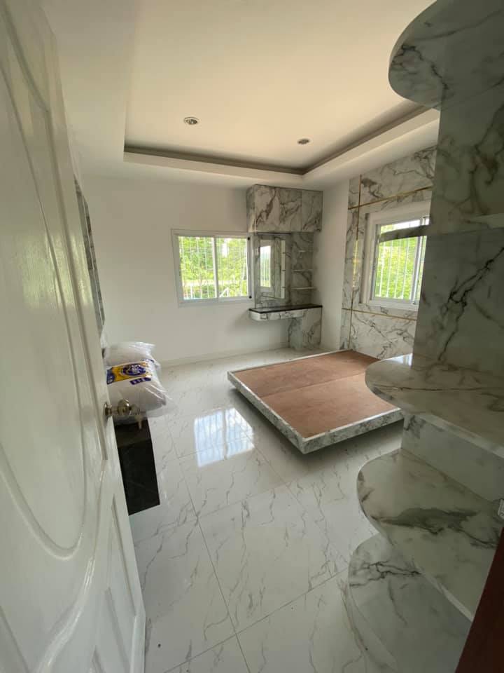 บ้านโมเดิร์น 3 ห้องนอน ราคาแค่ 5.5 แสนบาท คุ้มและสวยมาก