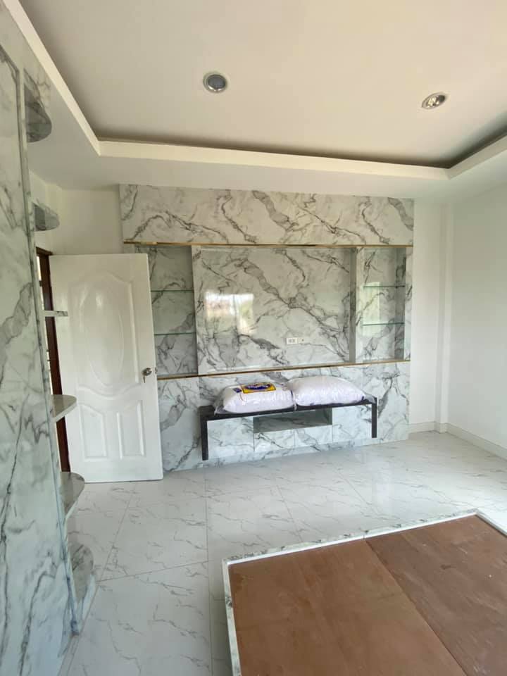 บ้านโมเดิร์น 3 ห้องนอน ราคาแค่ 5.5 แสนบาท คุ้มและสวยมาก