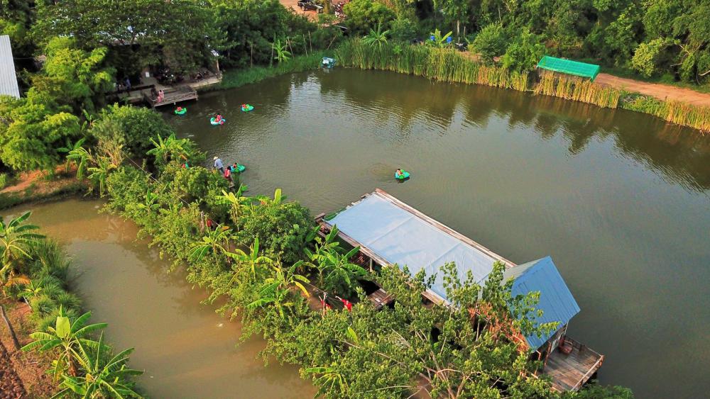 ฟาร์มปลูกสุข