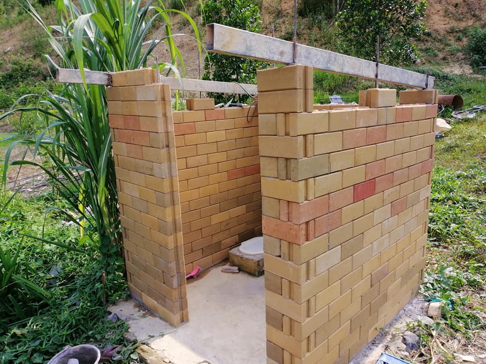 ไอเดียทำบ้านสวน เจ้าของบ้านทำเองตั้งแต่อิฐบล๊อก