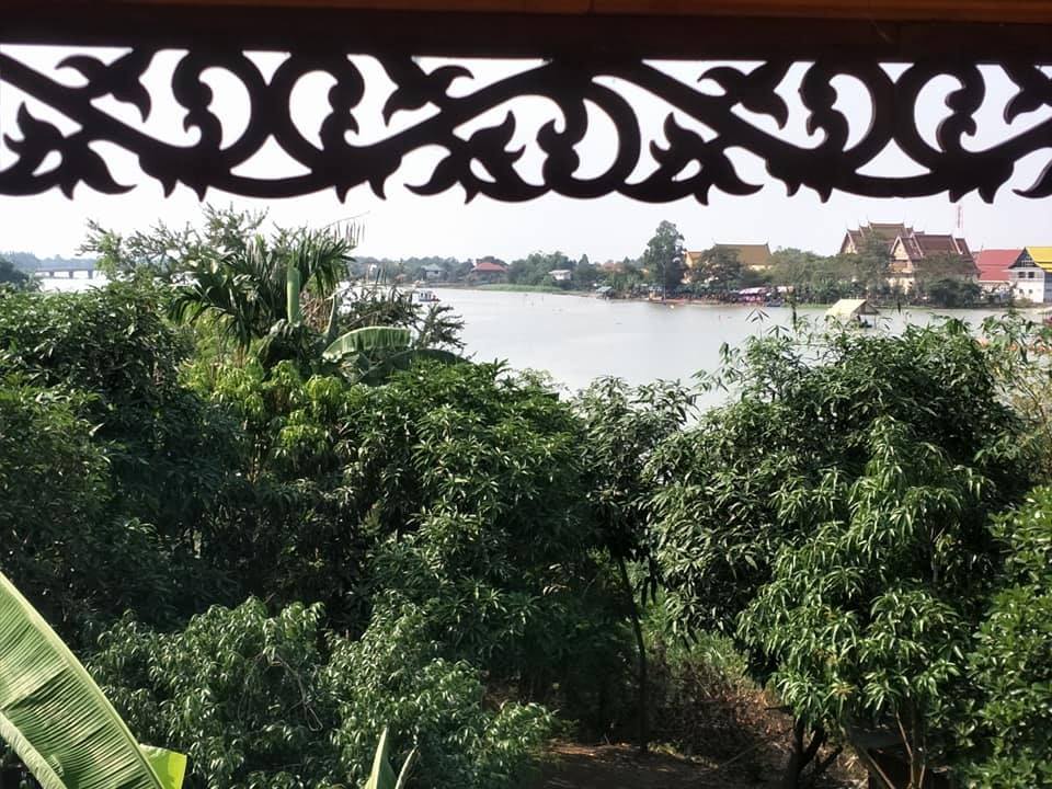 บ้าน 2 ชั้น ครึ่งปูนครึ่งไม้ แบบชนบท ในแบบความเป็นไทย