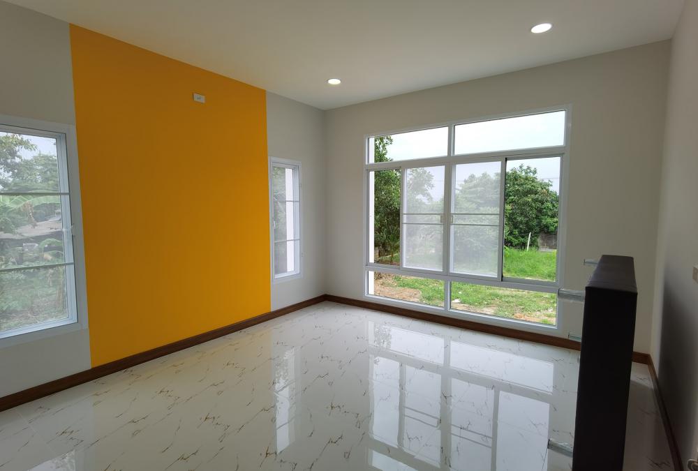 บ้านพักอาศัย ชั้นครึ่ง แนวโมเดิร์นทรอปิคอล