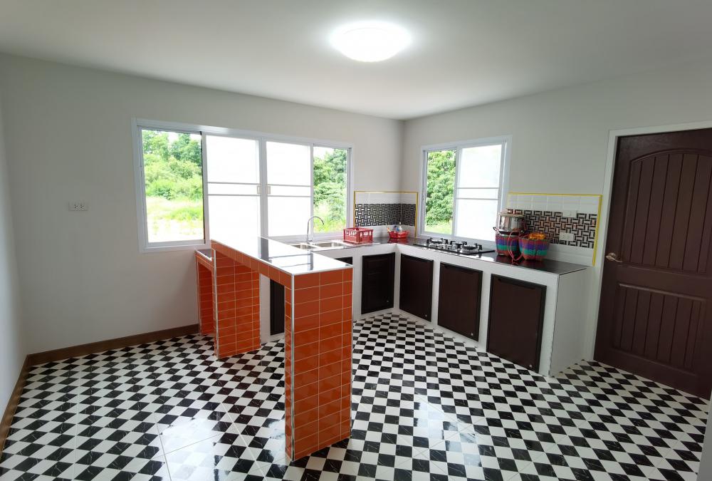 บ้านพักอาศัย ชั้นครึ่ง แนวโมเดิร์นทรอปิคอล