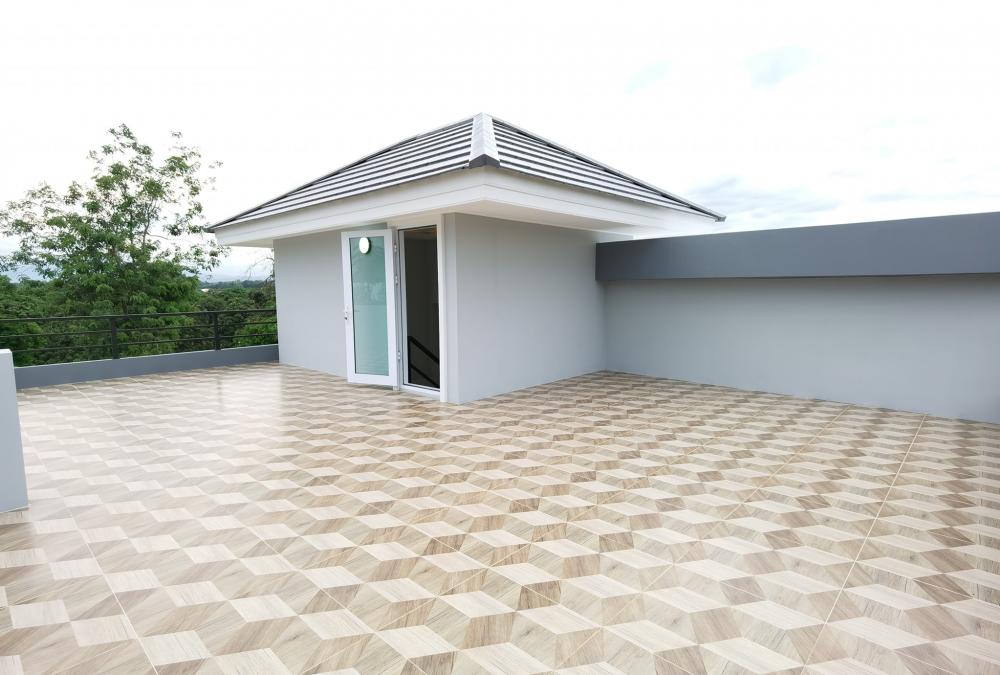 บ้านพักอาศัย ชั้นครึ่ง แนวโมเดิร์นทรอปิคอล