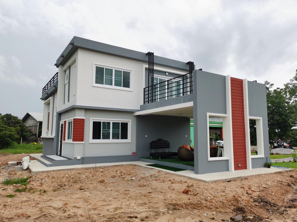 บ้านพักอาศัย ชั้นครึ่ง แนวโมเดิร์นทรอปิคอล