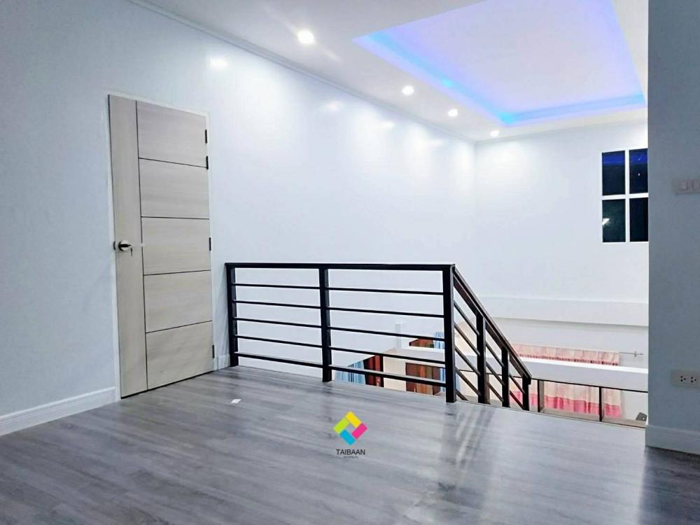 รีโนเวทบ้านไม้ด้วยงบ 8.6 แสนบาท สถาปนิกไทบ้าน