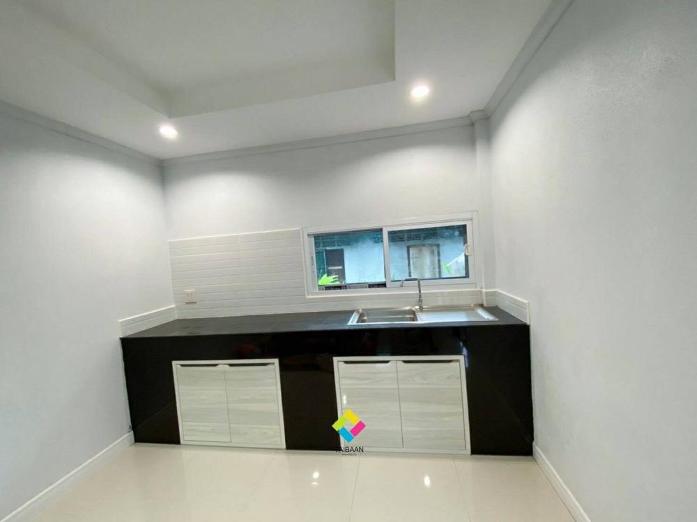 รีโนเวทบ้านไม้ด้วยงบ 8.6 แสนบาท สถาปนิกไทบ้าน