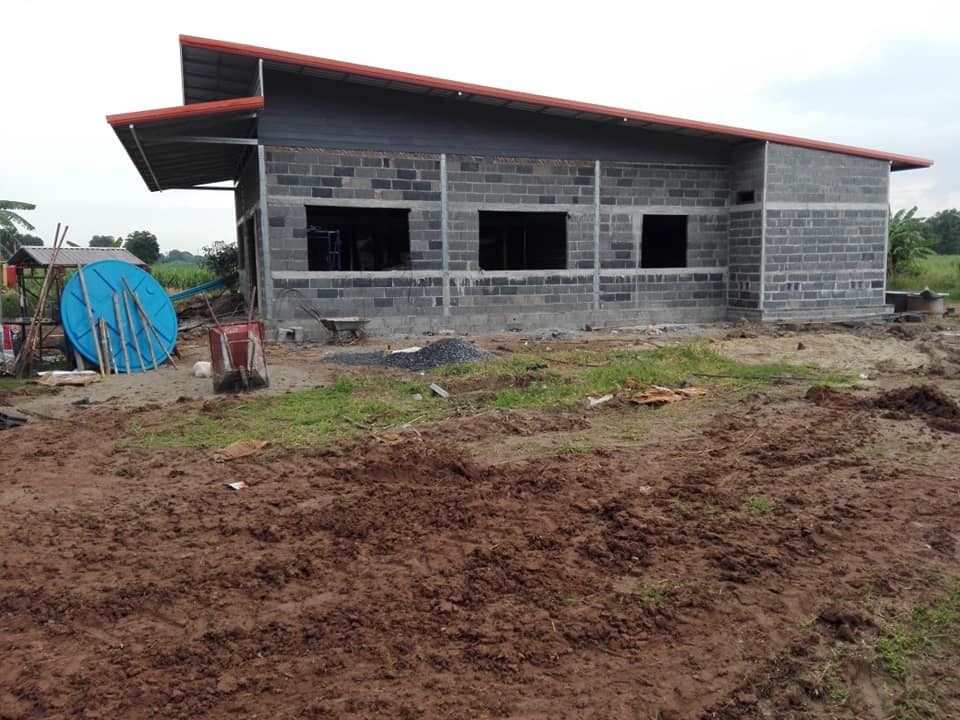 31 วันกับช่าง 4 คน 4 ห้องนอน 2 ห้องน้ำ 1 ห้องครัว 1 ห้องโถง