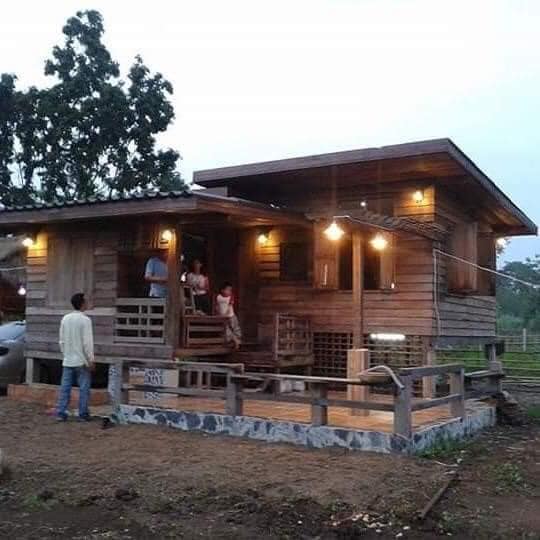 บ้านไม้เก่าหลังคาผสมผสานสไตล์โมเดิร์น