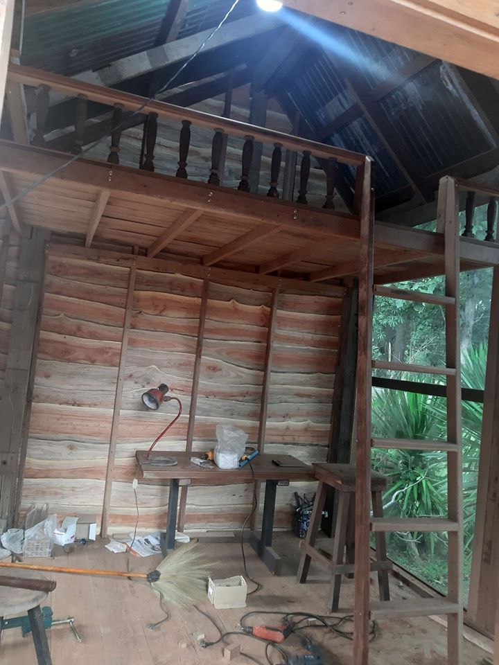 บ้านไม้เก่าหลังคาผสมผสานสไตล์โมเดิร์น