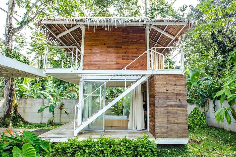 ไอเดียสร้างบ้านพักตากอากาศ 2 ชั้น โปร่ง