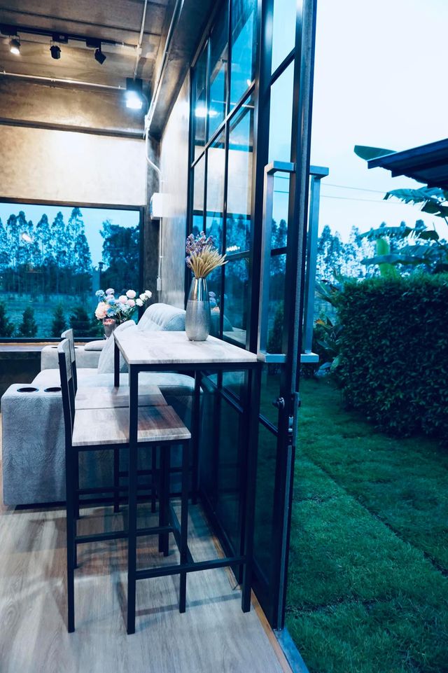 บ้านขนาดเล็กมีดาดฟ้า สำหรับจิบกาแฟ/ไว้จัดปาตี้ หรือ รับแขก งบประมาณ 2.5 แสนบาท