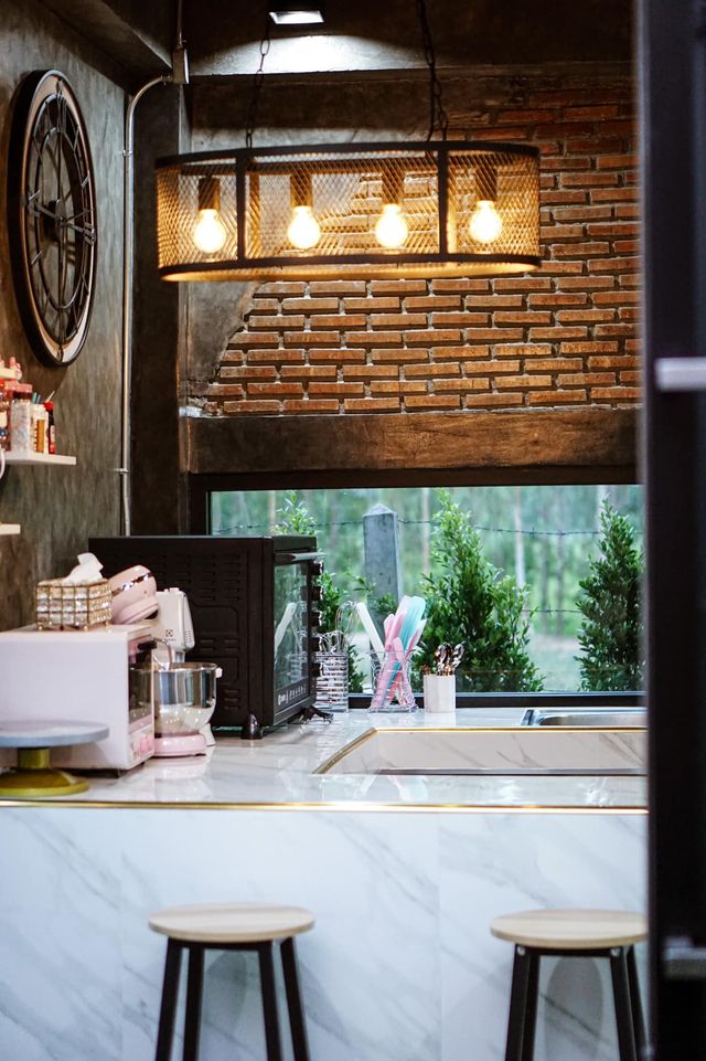 บ้านขนาดเล็กมีดาดฟ้า สำหรับจิบกาแฟ/ไว้จัดปาตี้ หรือ รับแขก งบประมาณ 2.5 แสนบาท