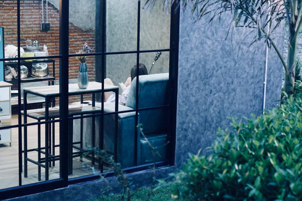 บ้านขนาดเล็กมีดาดฟ้า สำหรับจิบกาแฟ/ไว้จัดปาตี้ หรือ รับแขก งบประมาณ 2.5 แสนบาท