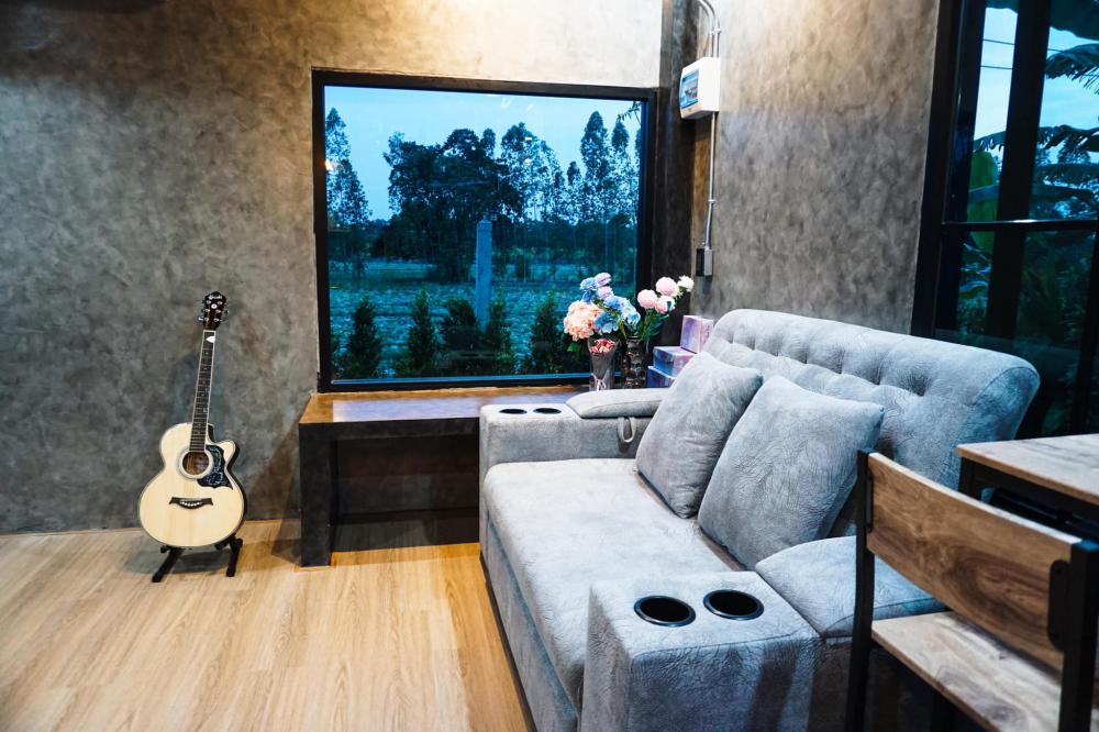 บ้านขนาดเล็กมีดาดฟ้า สำหรับจิบกาแฟ/ไว้จัดปาตี้ หรือ รับแขก งบประมาณ 2.5 แสนบาท