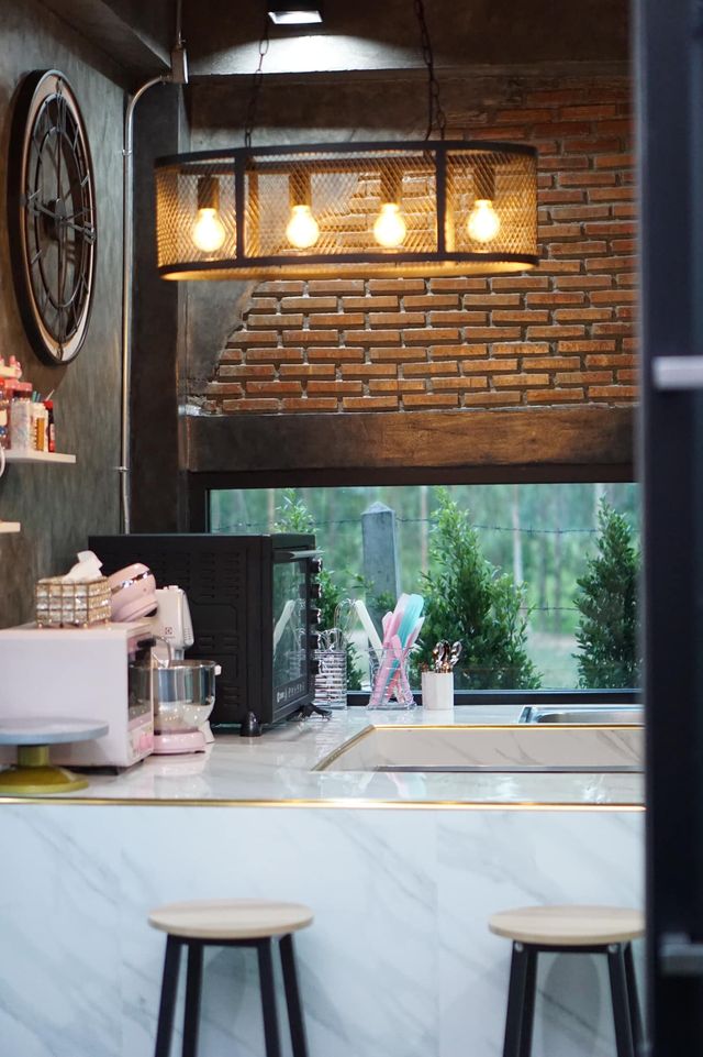 บ้านขนาดเล็กมีดาดฟ้า สำหรับจิบกาแฟ/ไว้จัดปาตี้ หรือ รับแขก งบประมาณ 2.5 แสนบาท