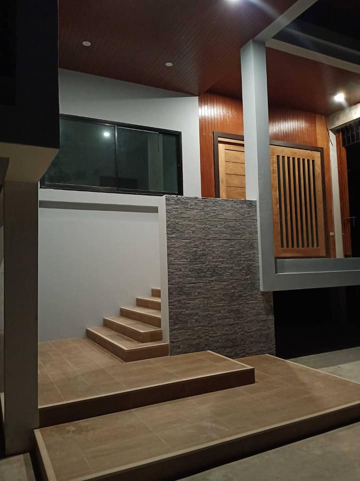 บ้านโมเดิร์น งบสร้างบ้าน 1.8 ล้านทาท ช่าง จ.เพชรบูรณ์