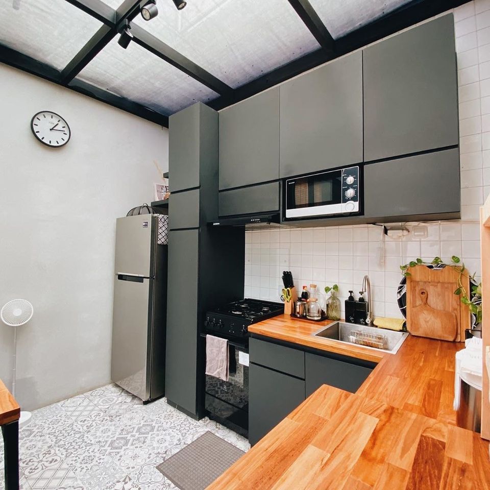 ไอเดียห้องครัวเล็กพร้อมสวนข้างบ้าน