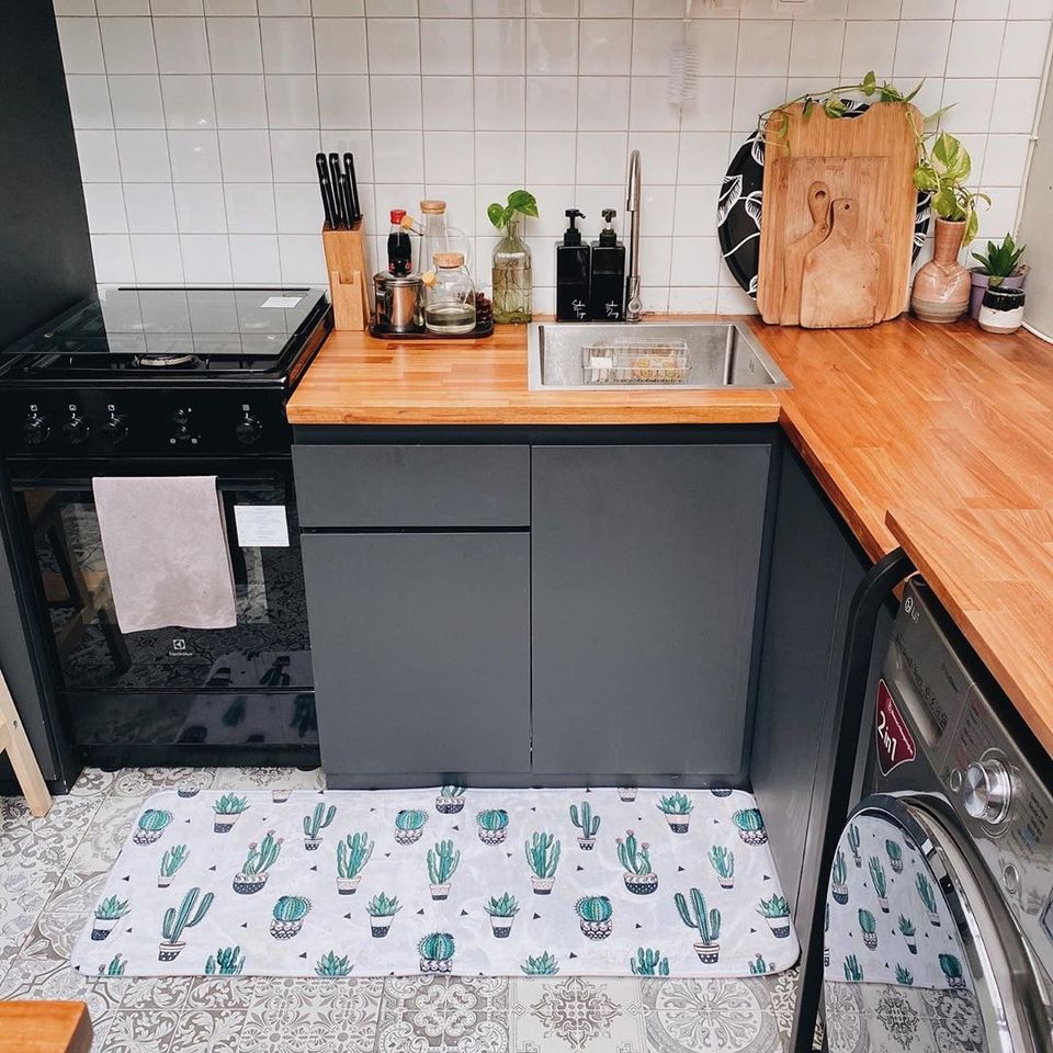 ไอเดียห้องครัวเล็กพร้อมสวนข้างบ้าน