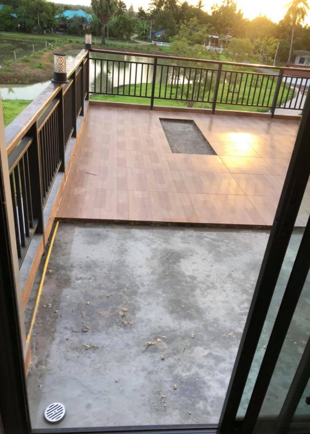 บ้านโมเดิร์น งบ 2.2 ล้านบาท ขนาด 200 ตร.ม.