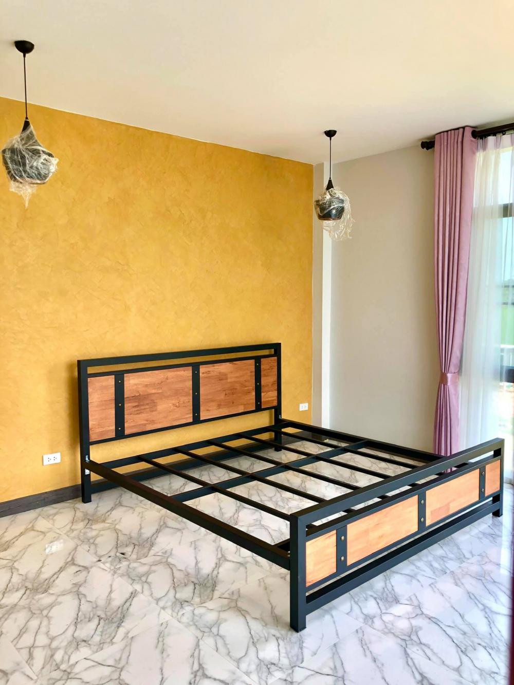 บ้านโมเดิร์น งบ 2.2 ล้านบาท ขนาด 200 ตร.ม.