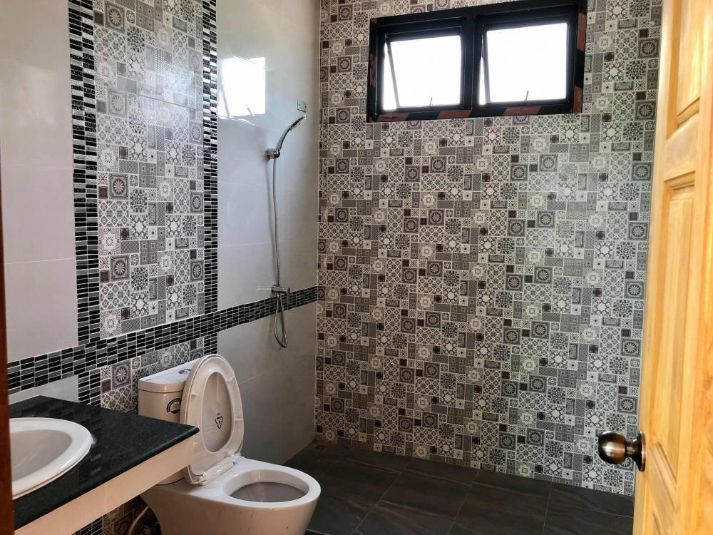 บ้านโมเดิร์น งบ 2.2 ล้านบาท ขนาด 200 ตร.ม.