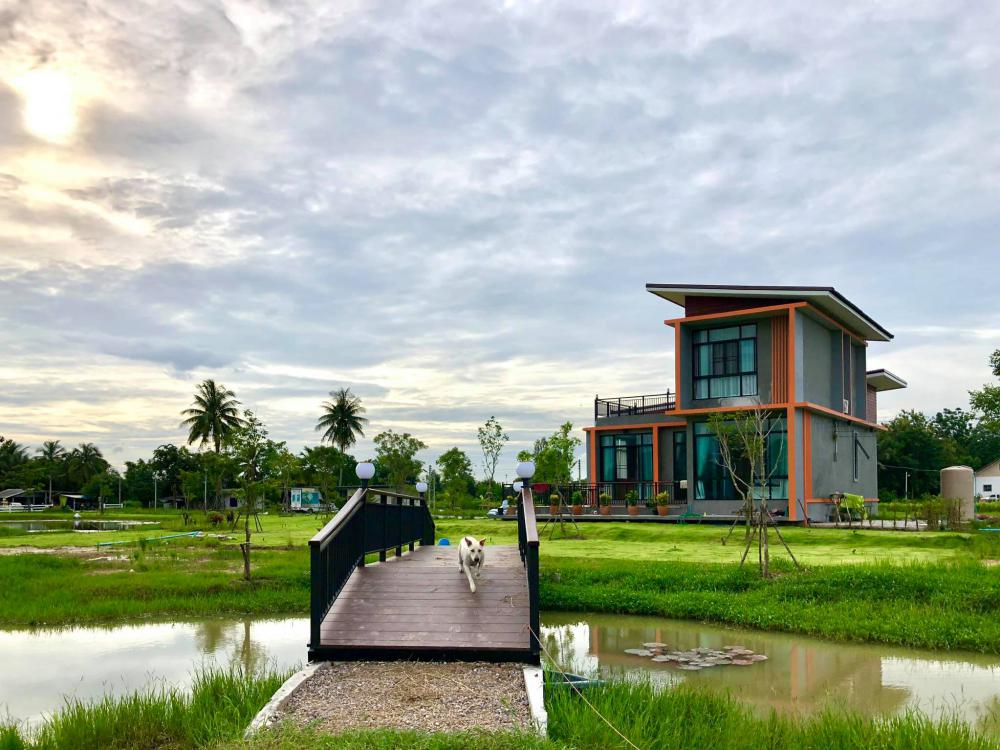 บ้านโมเดิร์น งบ 2.2 ล้านบาท ขนาด 200 ตร.ม.