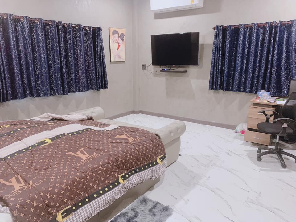 บ้านโมเดิร์น 3 ห้องนอน งบก่อสร้าง 1.2 ล้าน