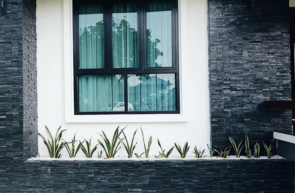 บ้านโมเดิร์น 3 ห้องนอน และห้องอื่นๆ งบ 2.3 ล้าน (ไม่รวมตกแต่งภายใน)