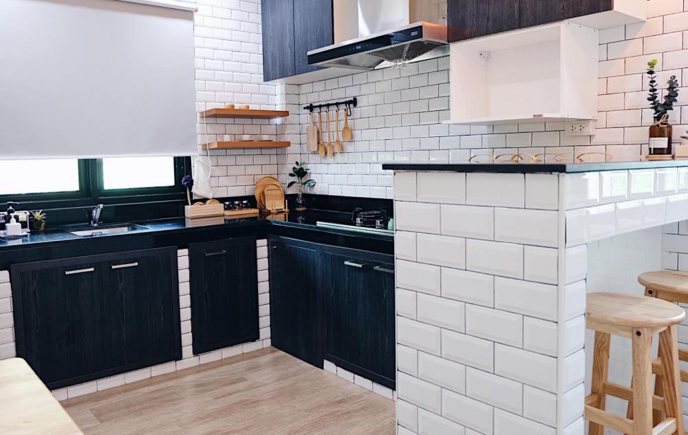 บ้านโมเดิร์น 3 ห้องนอน และห้องอื่นๆ งบ 2.3 ล้าน (ไม่รวมตกแต่งภายใน)