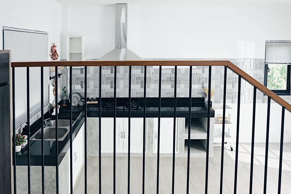 บ้านโมเดิร์น 3 ห้องนอน และห้องอื่นๆ งบ 2.3 ล้าน (ไม่รวมตกแต่งภายใน)