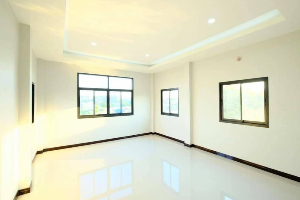 บ้านโมเดิร์น 9 ห้อง หรูหรา