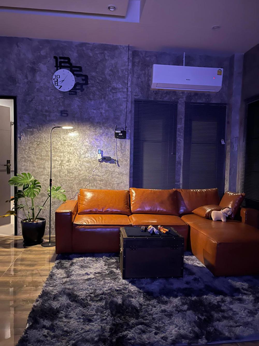 บ้านโมเดิร์น ขนาด 3 ห้องนอน  1.2 ล้านบาทจ้าาาาา