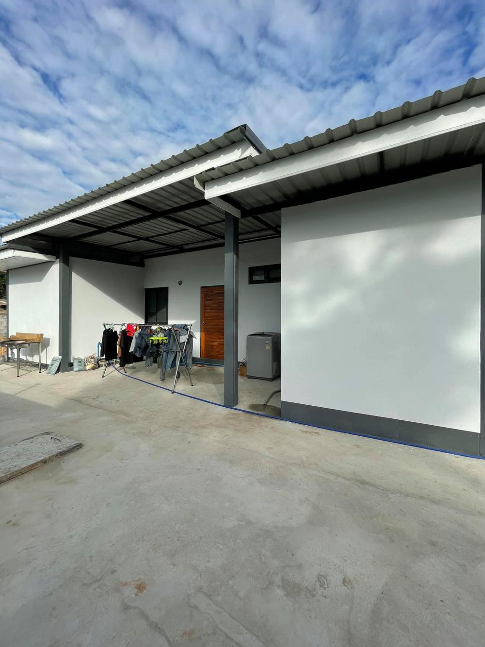 บ้านโมเดิร์น ขนาด 3 ห้องนอน  1.2 ล้านบาทจ้าาาาา