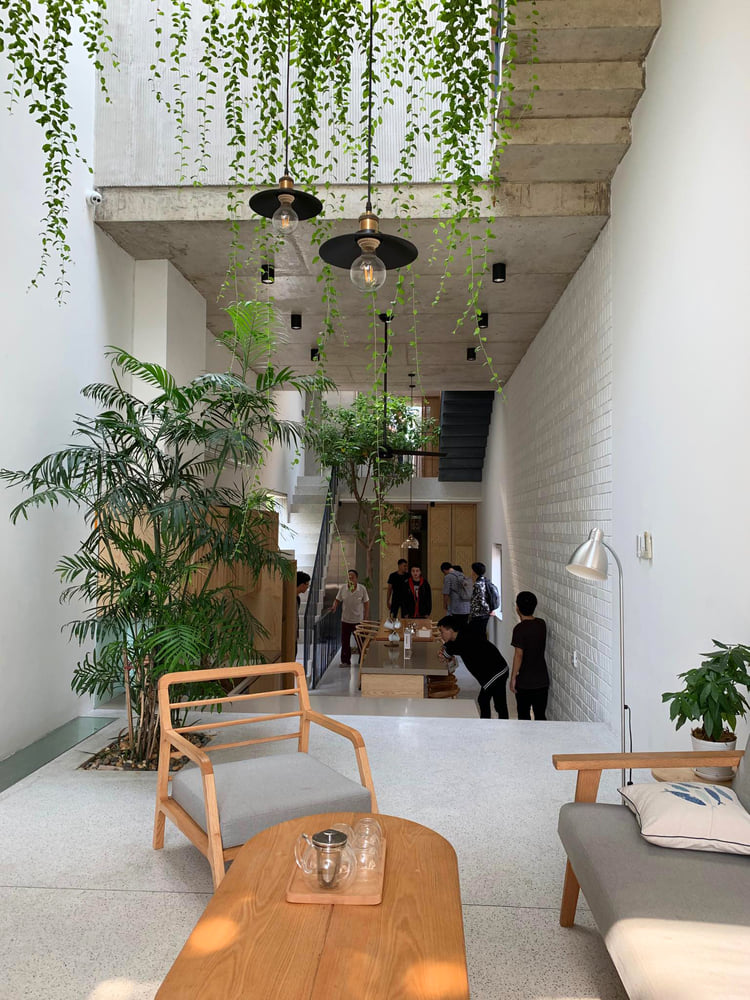 ไอเดีย ออฟฟิศหน้าแคบ ภายในสวยโปร่งน่าอยู่