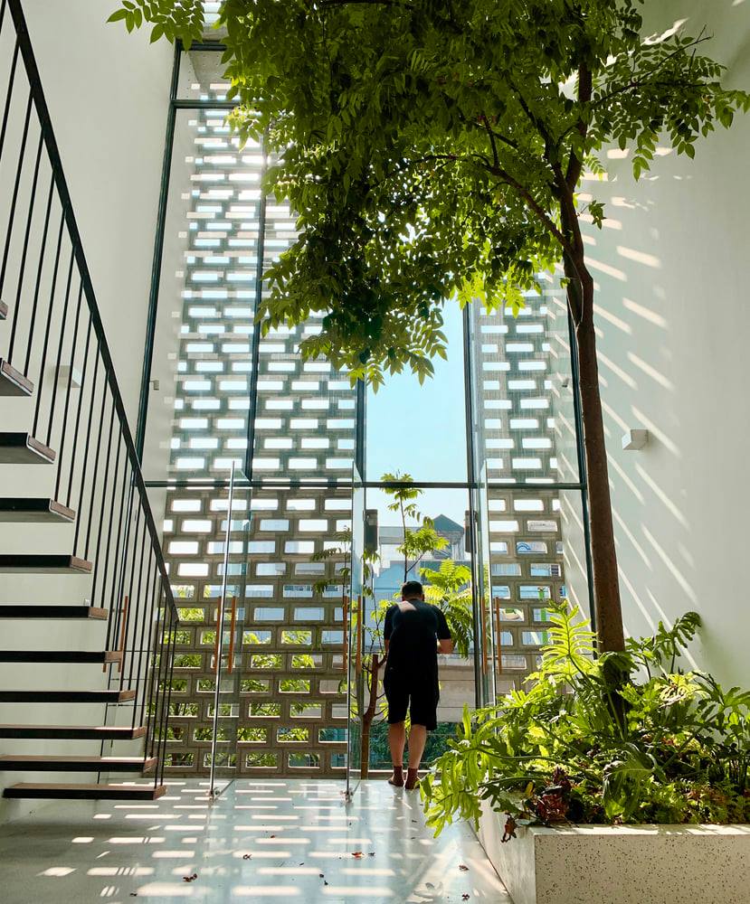 ไอเดีย ออฟฟิศหน้าแคบ ภายในสวยโปร่งน่าอยู่