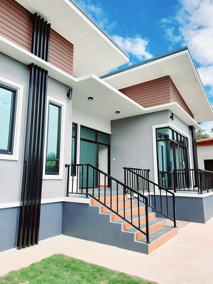 บ้านโมเดิร์น ขนาด 148.4 ตร.ม . งบ 1.8 ล้าน