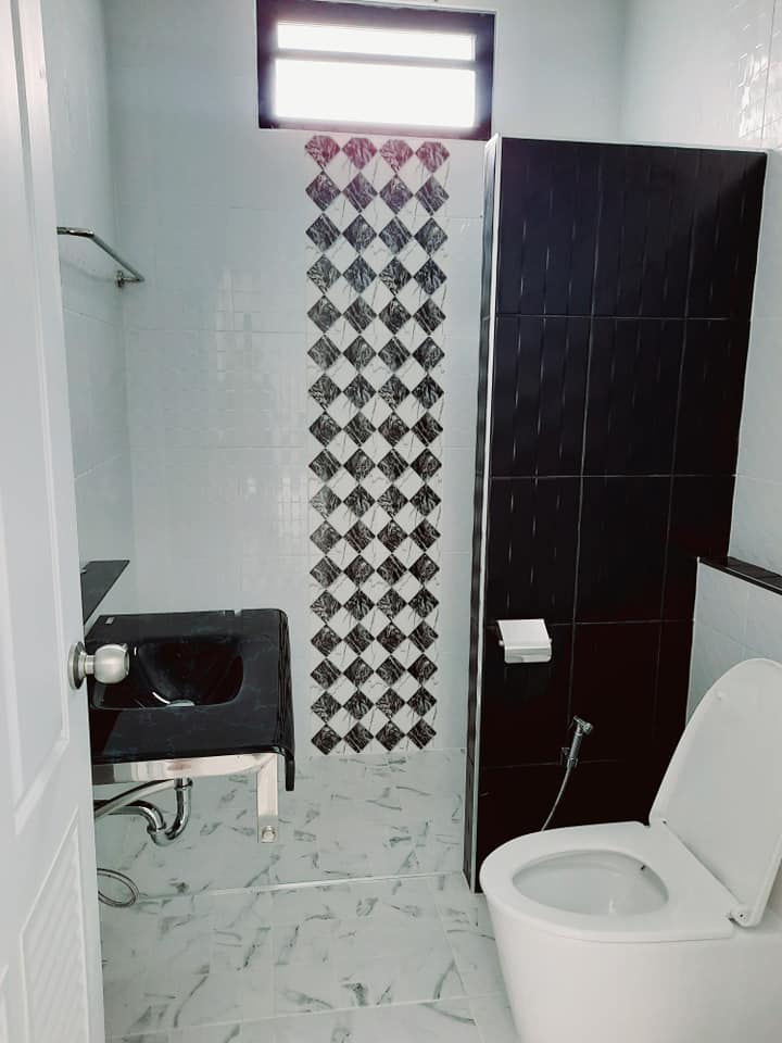 บ้านโมเดิร์น ขนาด 148.4 ตร.ม . งบ 1.8 ล้าน