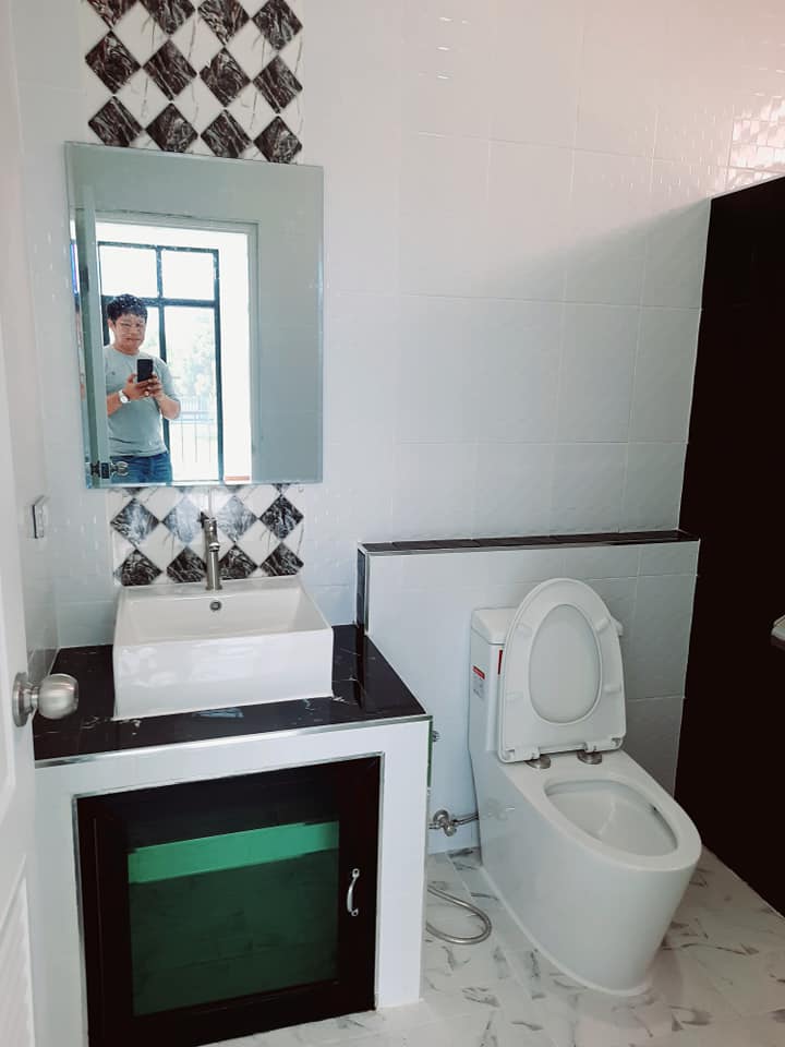 บ้านโมเดิร์น ขนาด 148.4 ตร.ม . งบ 1.8 ล้าน