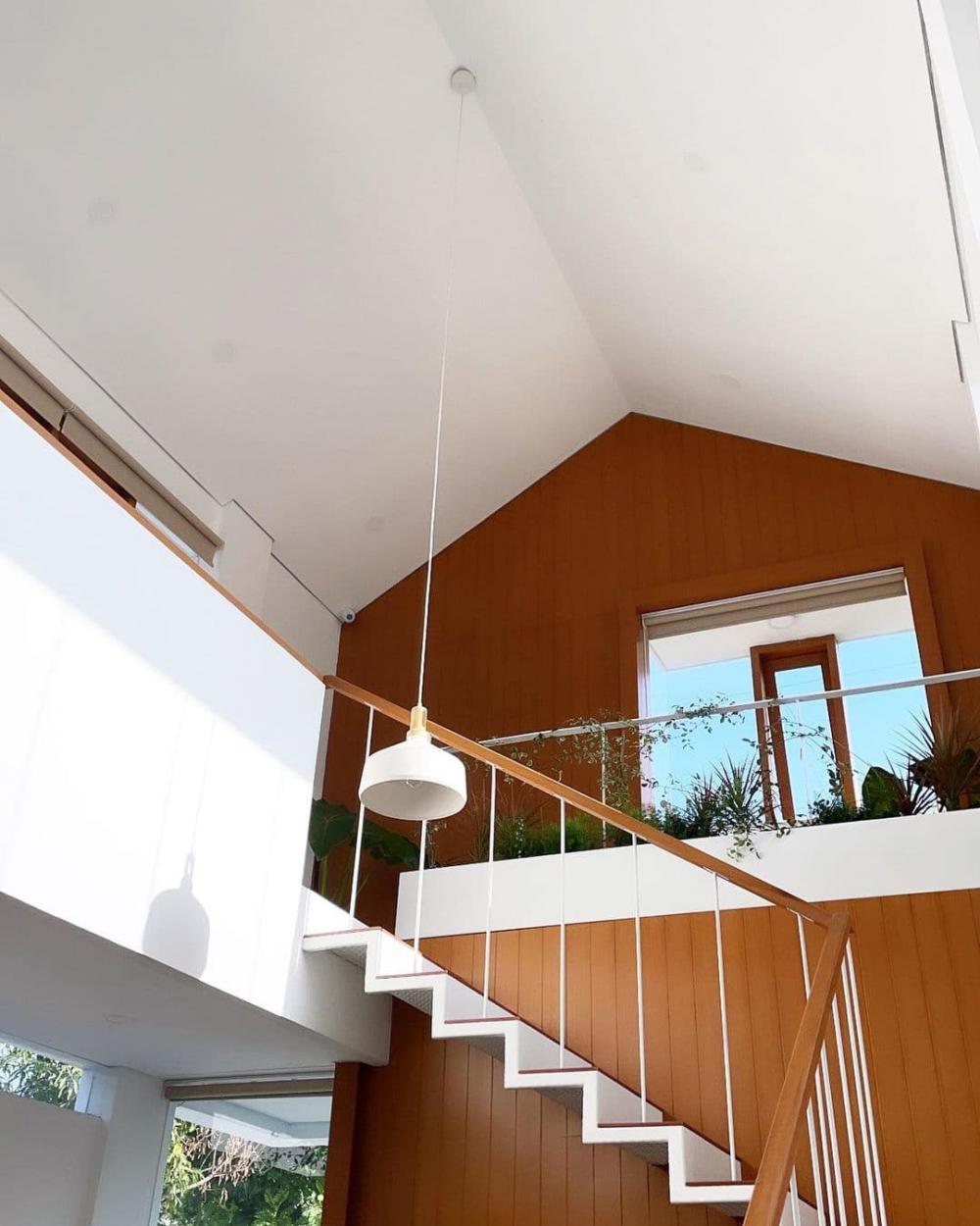 ไอเดียบ้าน 2 ชั้น หน้าแคบ