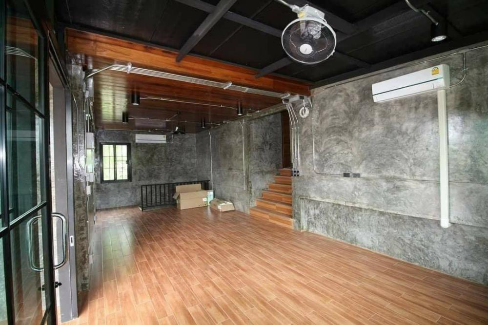 บ้านโมเดิร์นลอฟท์ 3 ห้องนอน