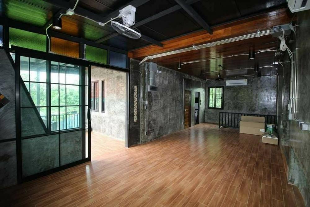 บ้านโมเดิร์นลอฟท์ 3 ห้องนอน