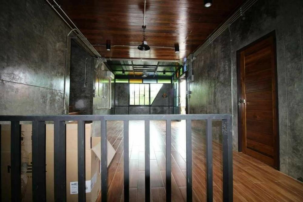 บ้านโมเดิร์นลอฟท์ 3 ห้องนอน