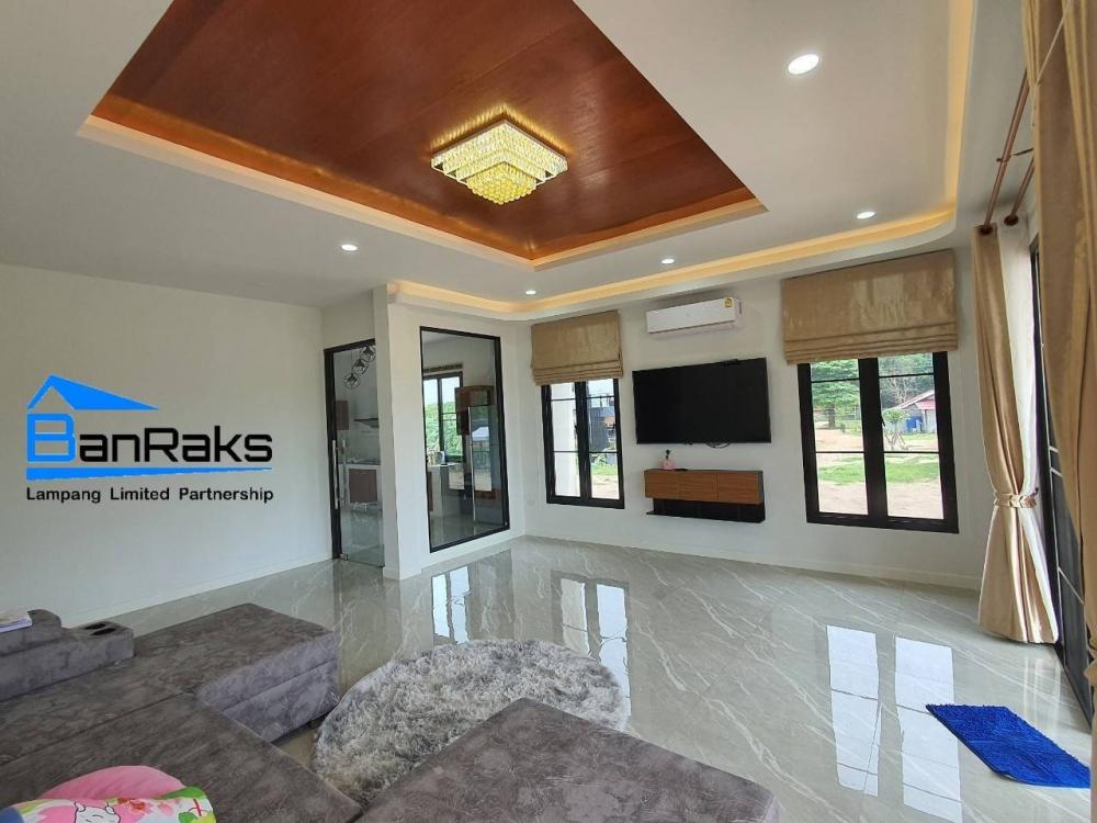 บ้านพักอาศัย ชั้นเดียว แนวโมเดิร์นทรอปิกคอล 3 ห้องนอน 2 ห้องน้ำ งบ 2.56 ล้านบาท