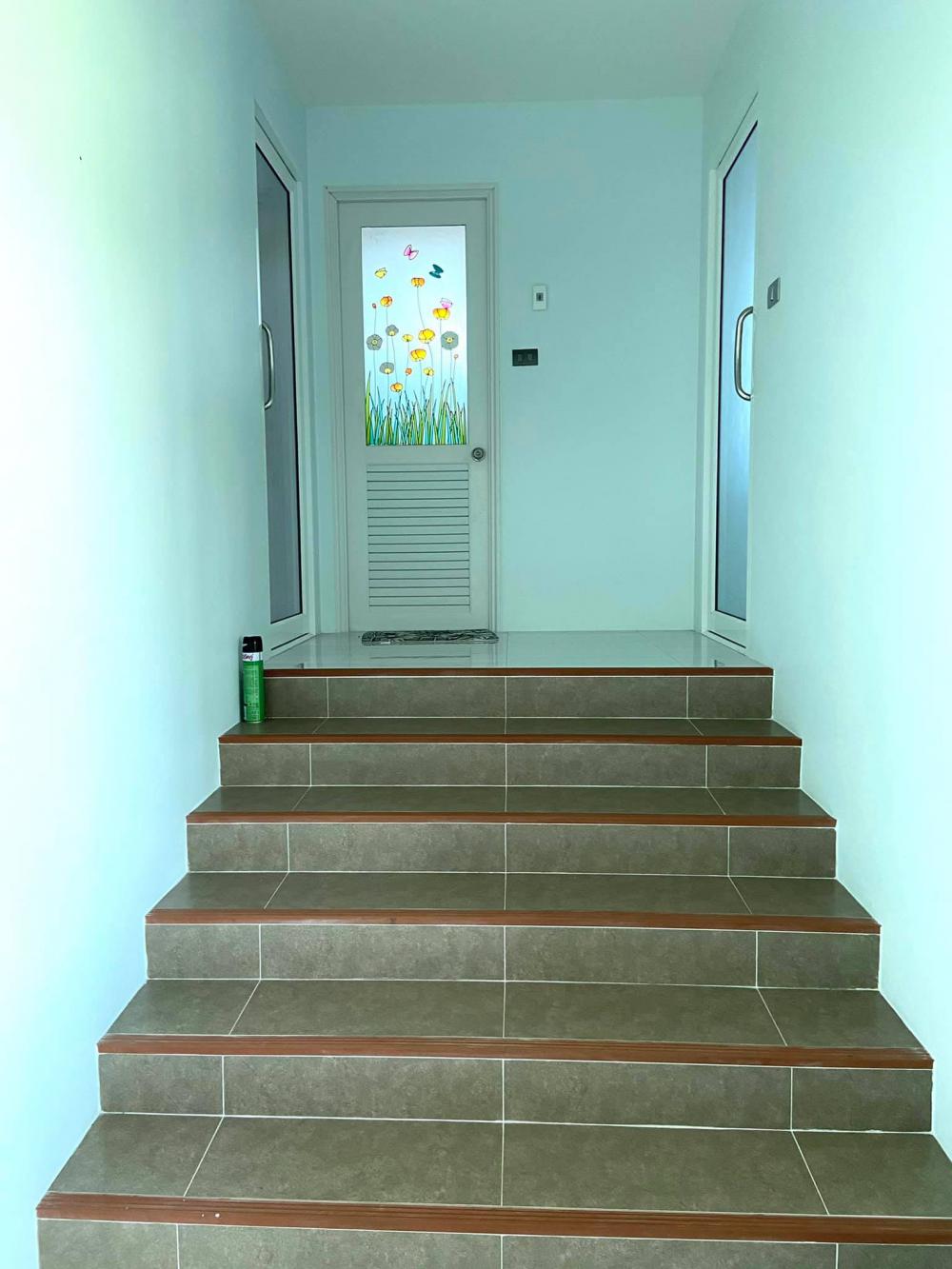 บ้านโมเดิร์น 2 ชั้น ชั้นล่างโถ่ง งบ 3.3 ล้านบาท