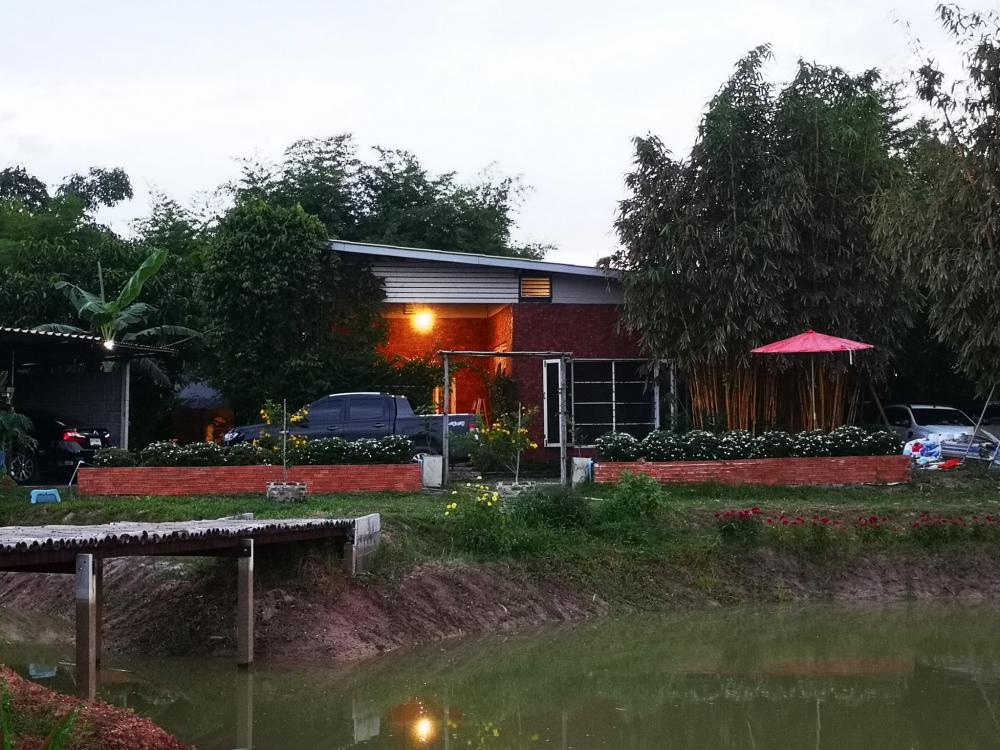 พื้นที่ 5 ไร่ จัดสรรพื้นที่เป็นสัดส่วน ภายใต้ปรัชญาเศรษฐกิจพอเพียง